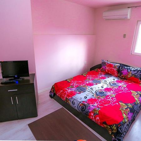 Hostel Shatrata Bogomilovo Extérieur photo